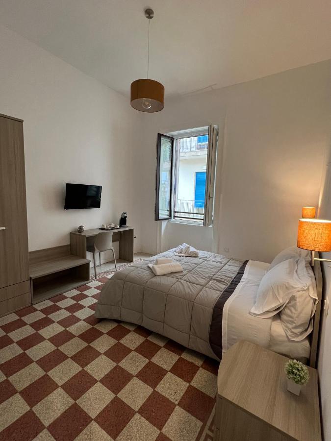 Amam B&B Salerno Bagian luar foto